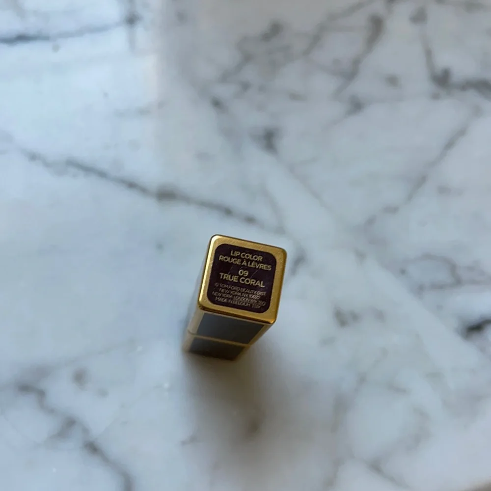 TOM FORD TRAVEL MINI SIZE IN TRUE CORAL